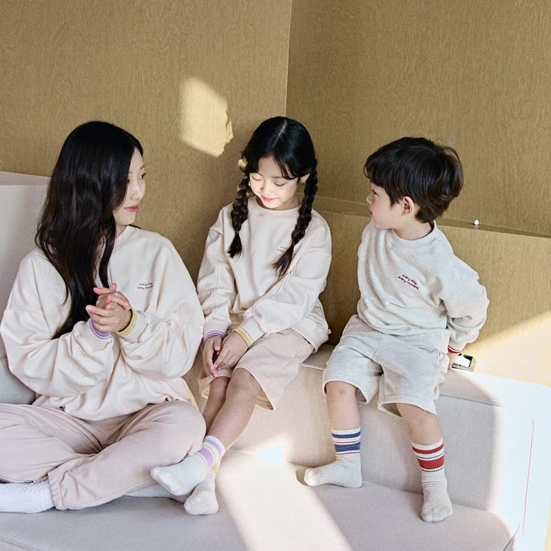 Here I Am - Korean Children Fashion - #kidsshorts - Moment Sweatshirt  With Adult - 4