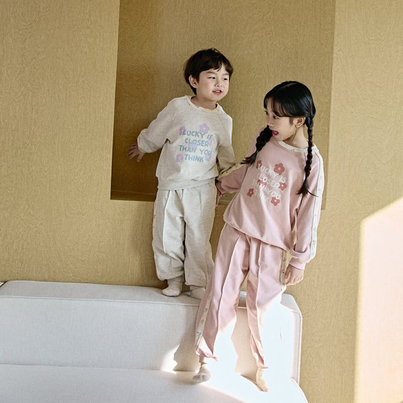 Here I Am - Korean Children Fashion - #todddlerfashion - Flower Lauder  Top Bottom Set - 5