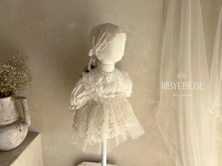 Hi Byebebe - Korean Baby Fashion - #onlinebabyshop - Bebe Adela Lace Ribbon Bib  - 2