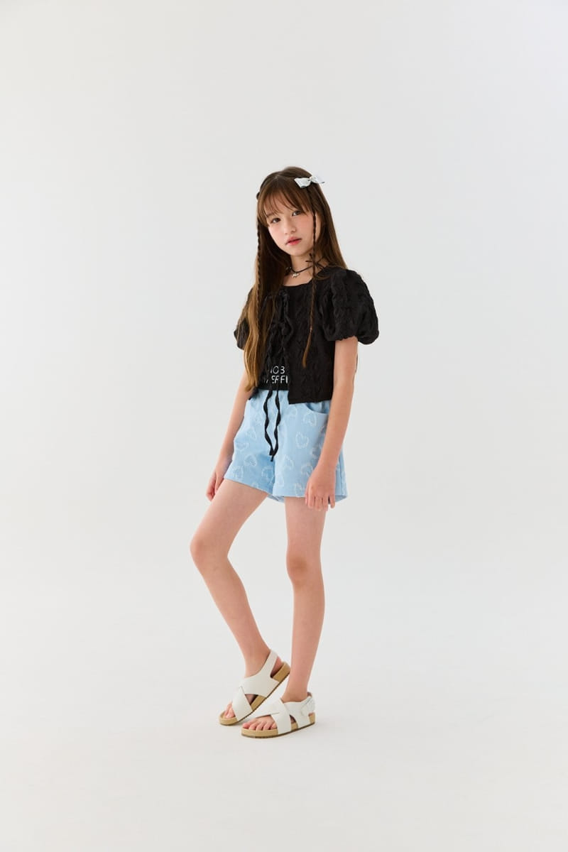 Lilas - Korean Children Fashion - #kidsstore - Heart Denim Short Pants