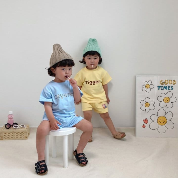Little Rabbit - Korean Children Fashion - #Kfashion4kids - Sing Sing Top Bottom Set - 3