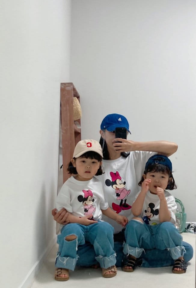 Little Rabbit - Korean Children Fashion - #prettylittlegirls - Mom Dad Family Tee