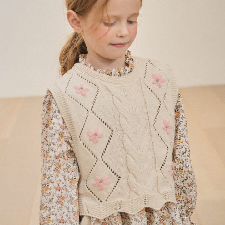 Lolobole - Korean Children Fashion - #kidsshorts - Flower Vest
