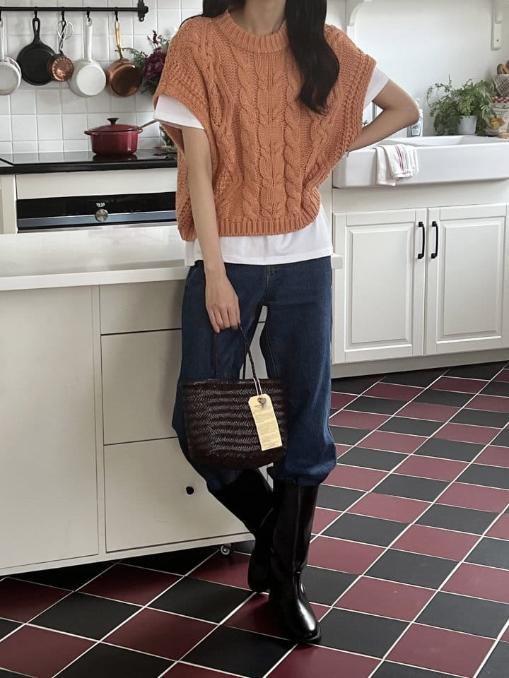 Lowell - Korean Women Fashion - #restrostyle - Dear Knit Vest