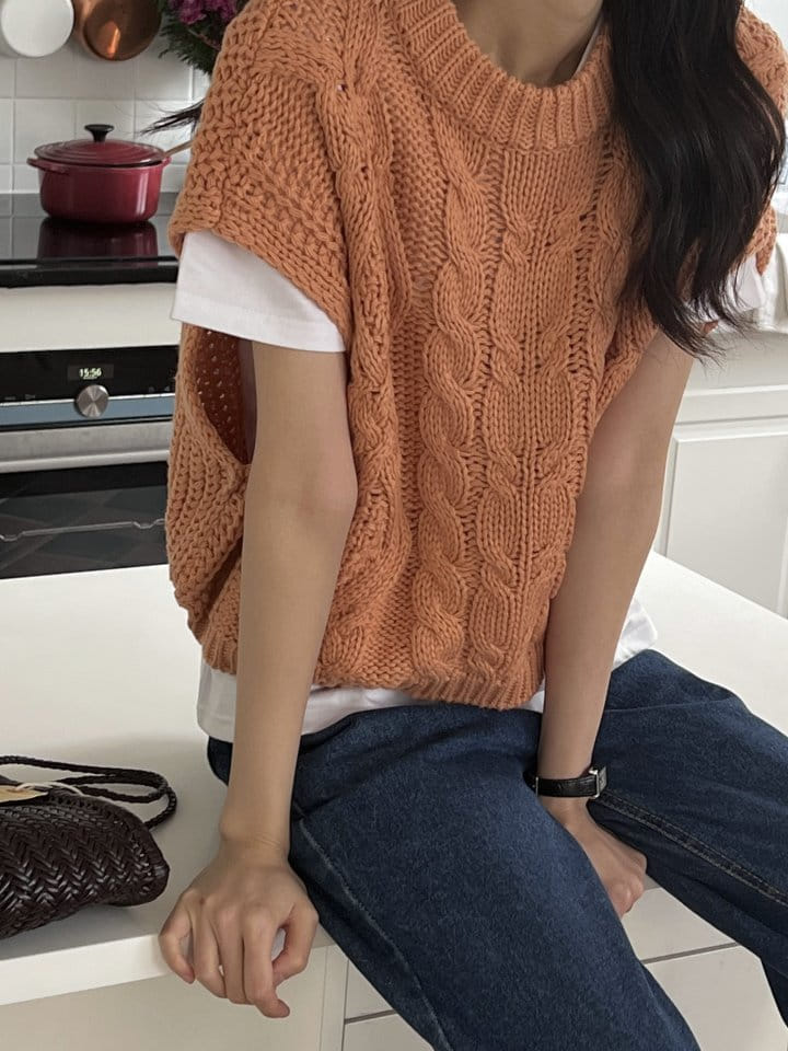 Lowell - Korean Women Fashion - #thelittlethings - Dear Knit Vest - 5