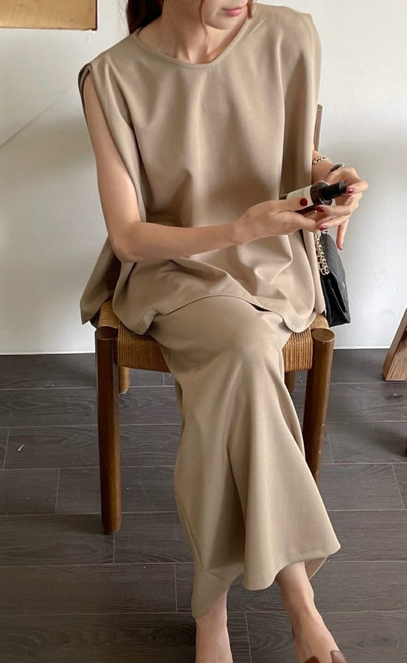 Merry J - Korean Women Fashion - #momslook - TenT Hool Blouse - 2