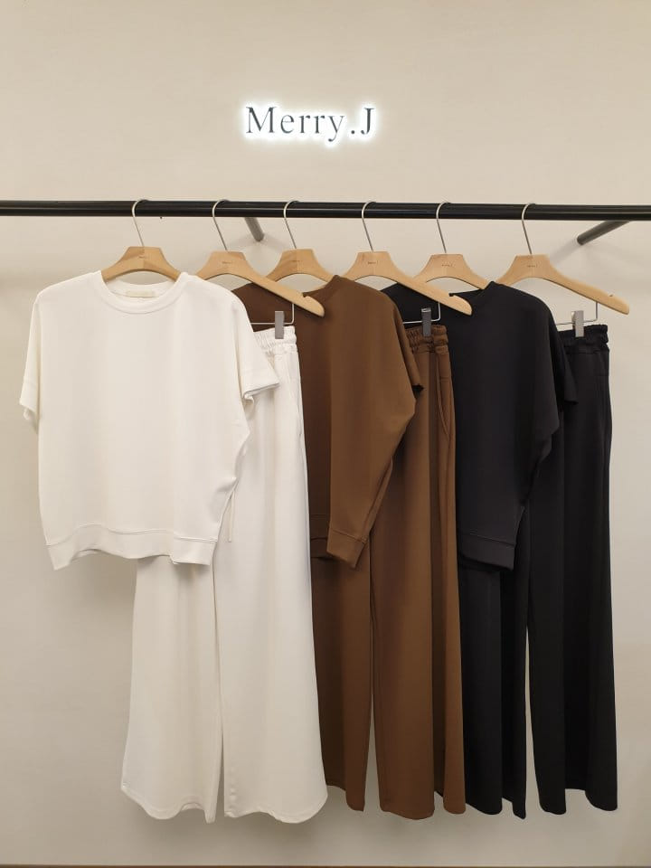 Merry J - Korean Women Fashion - #momslook - Chock Chock Skate Tee