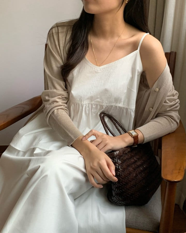 Moani - Korean Women Fashion - #momslook - Fleur Shirring V Neck Top - 8