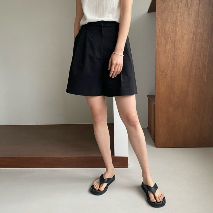 Moani - Korean Women Fashion - #vintagekidsstyle - Cotton Twill Pintuck Shorts