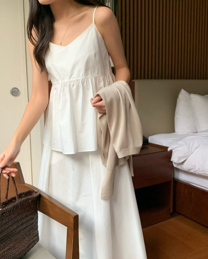 Moani - Korean Women Fashion - #womensfashion - Fleur Shirring V Neck Top - 9