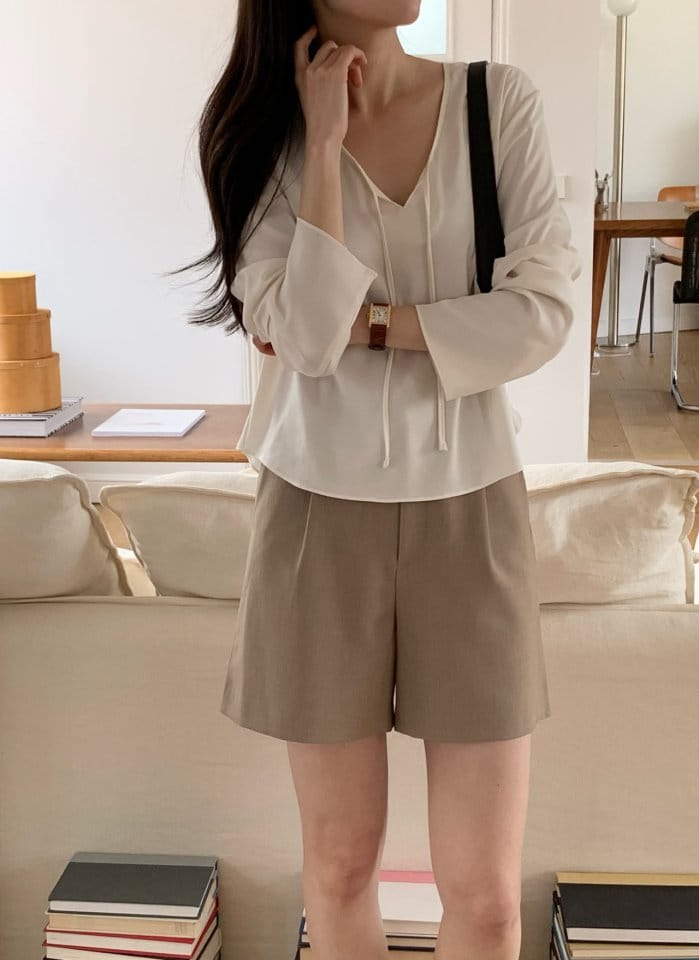 Moani - Korean Women Fashion - #momslook - Pintuck Loose Fit Short - 4