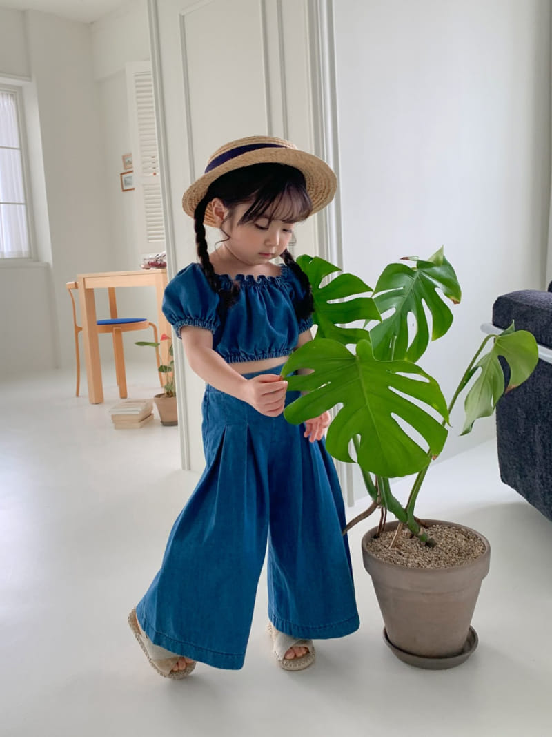 Momo Ann - Korean Children Fashion - #kidsshorts - Denim Crop Top - 4