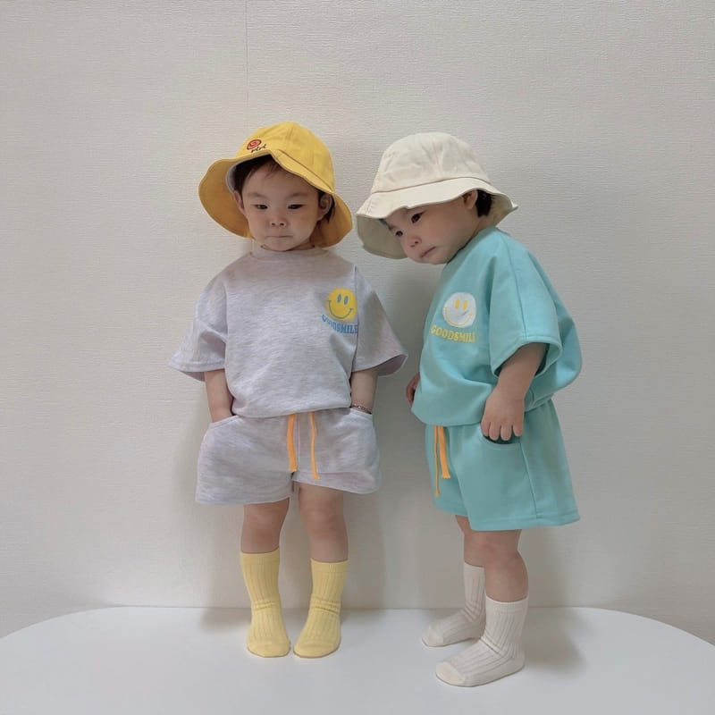 Moran - Korean Children Fashion - #magicofchildhood - Good Smile Top Bottom Set - 8