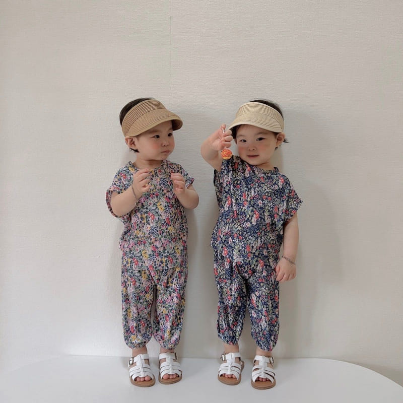 Moran - Korean Children Fashion - #stylishchildhood - Monble Pleats Top Bottom Set - 9