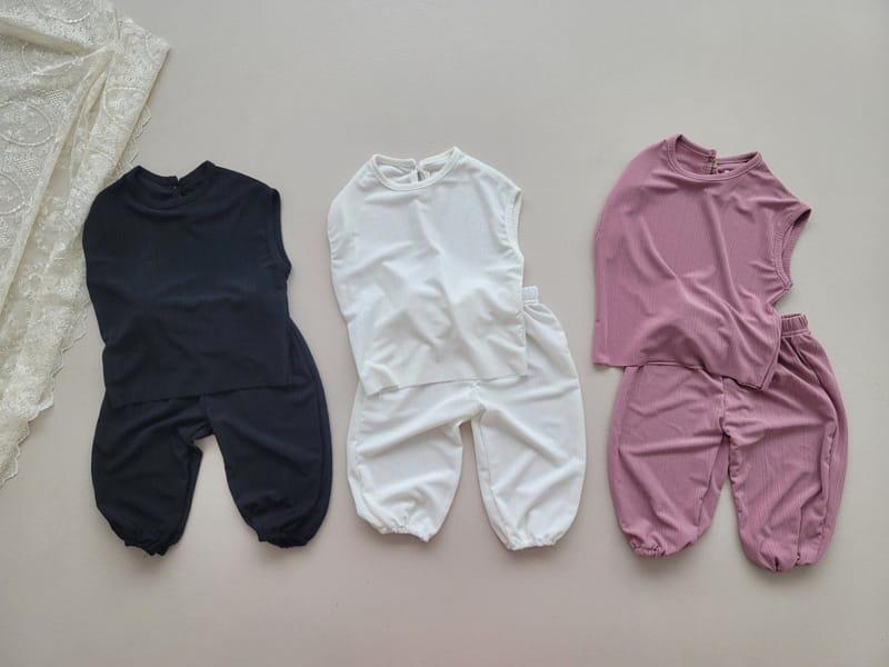 Moran - Korean Children Fashion - #toddlerclothing - Laon Pleats Top Bottom Set