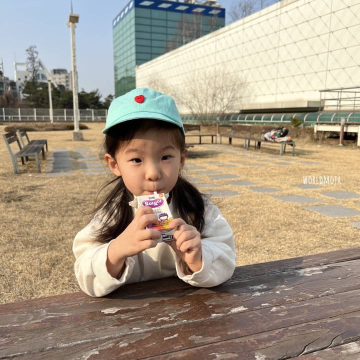 New World - Korean Baby Fashion - #babyoninstagram - Heart Button Yamche Hat - 8