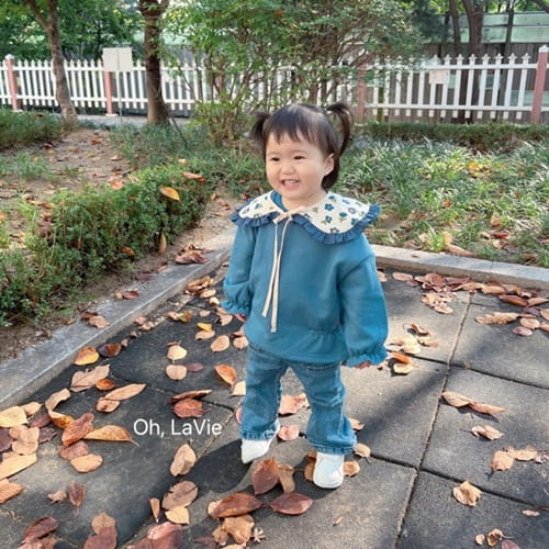 Oh-lavie - Korean Children Fashion - #magicofchildhood - Collar Flower Sweatshirt