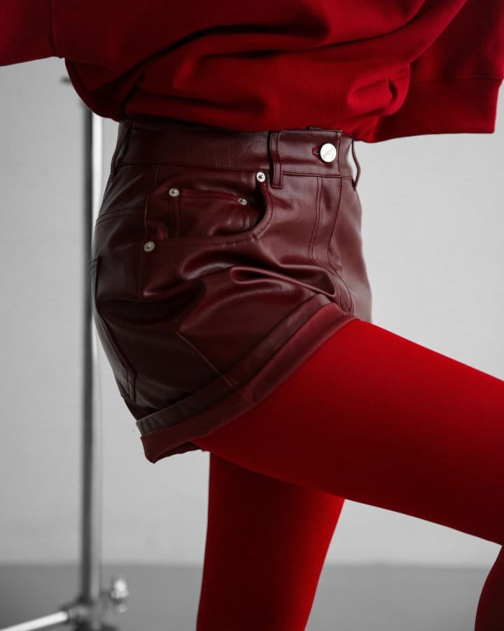 Paper Moon - Korean Women Fashion - #thelittlethings - Denim Detail Vegan Leather Short Pants  - 4