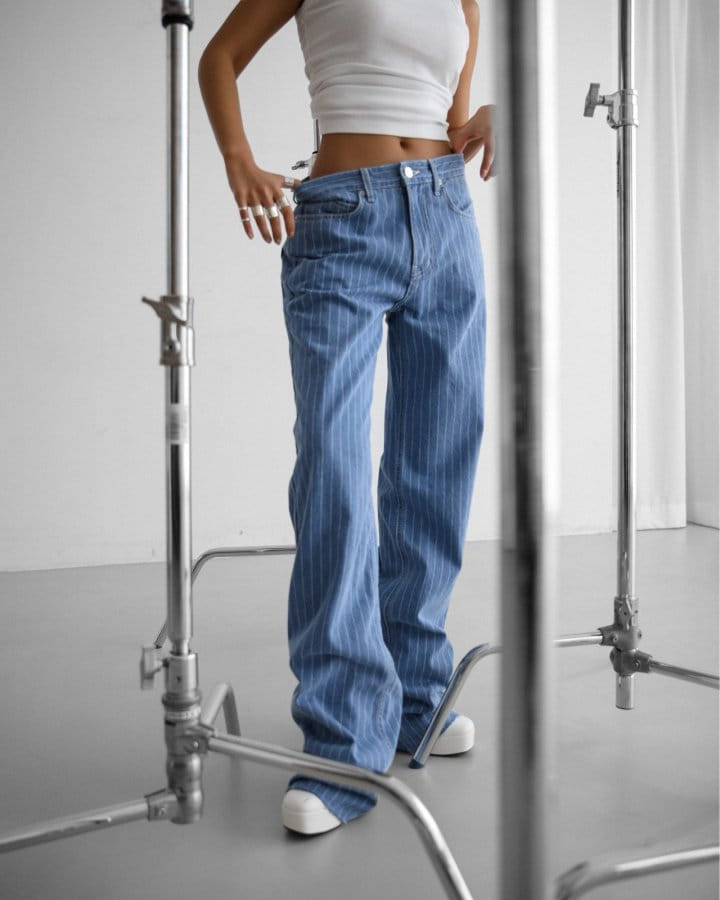 Paper Moon - Korean Women Fashion - #momslook - Low Rise Striped Pattern Loose Fit Blue Denim Pants  - 5