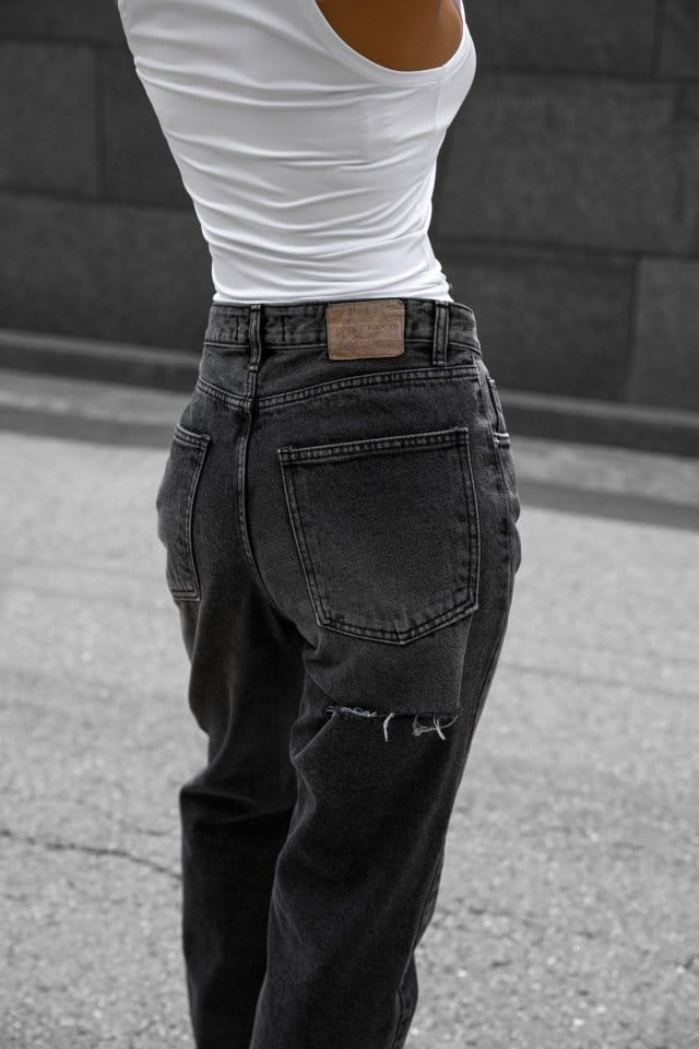 Paper Moon - Korean Women Fashion - #momslook - Back Split Detail Washed Black Straight Denim Jeans - 2