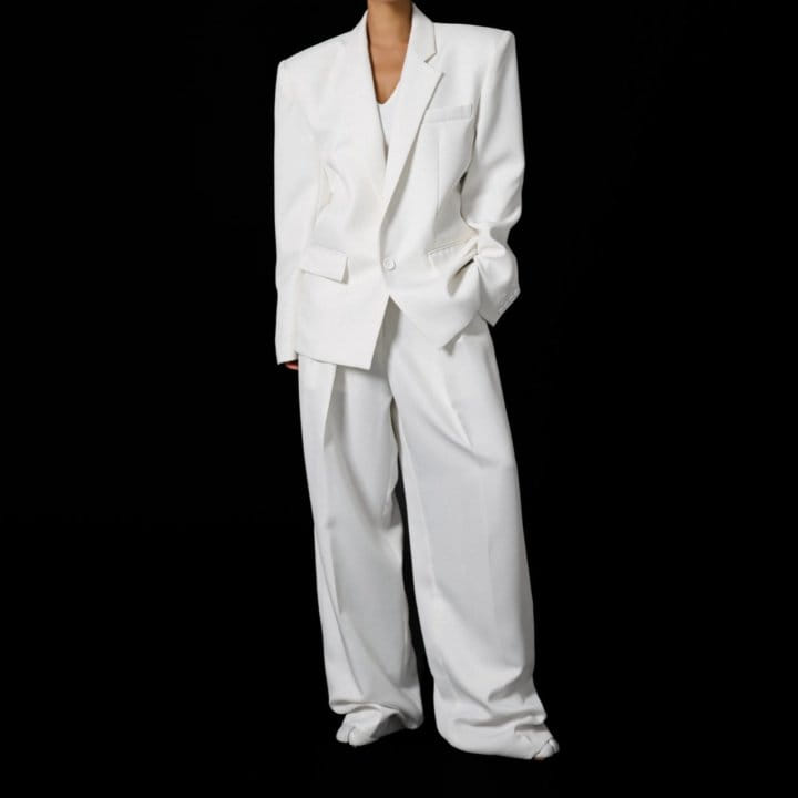 Paper Moon - Korean Women Fashion - #momslook - Square Shoulder Oversized Twill Blazer - 10