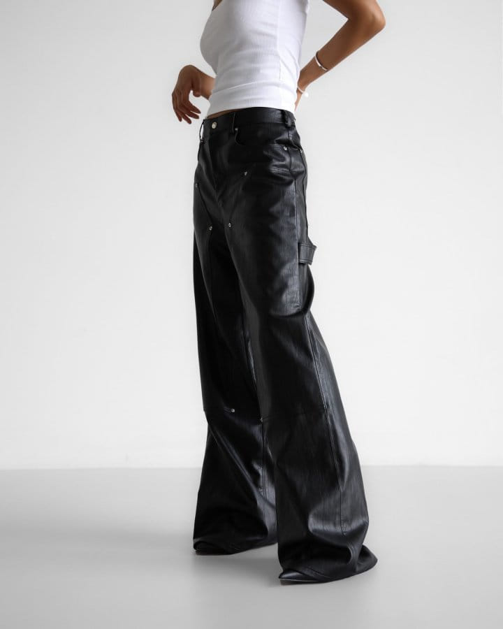 Paper Moon - Korean Women Fashion - #momslook - Vivid Vegan L Carpenter Trousers - 11