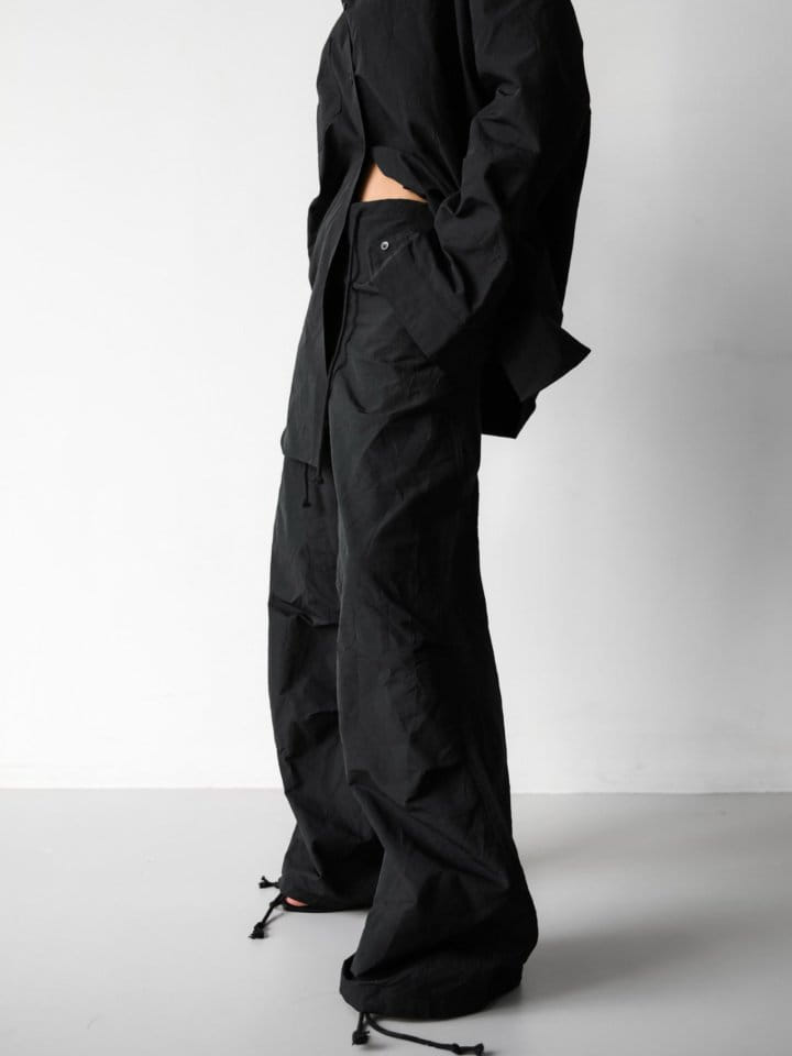 Paper Moon - Korean Women Fashion - #romanticstyle - Wrinkle C Fabric Oversized Drawstring Trousers - 4