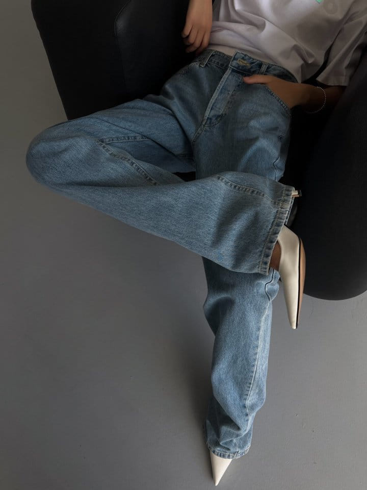Paper Moon - Korean Women Fashion - #thatsdarling - Maxi Length Button Fly Boyfriend Jeans - 4
