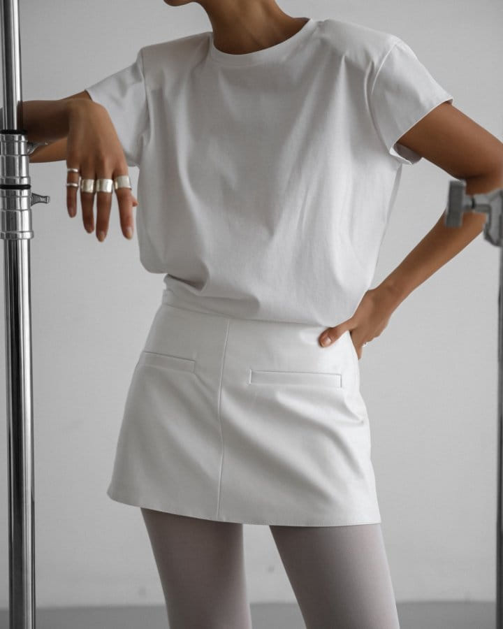 Paper Moon - Korean Women Fashion - #vintagekidsstyle - Premium C Classic Slim Padded T Shirt - 3