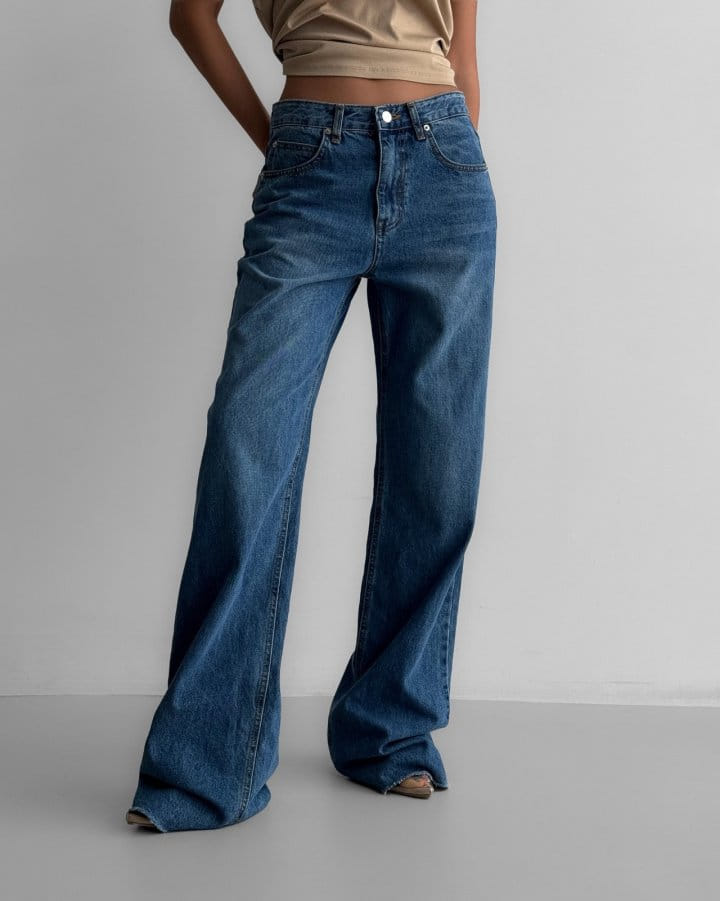 Paper Moon - Korean Women Fashion - #womensfashion - Classic Raw Cut Wide Fit Mid Blue Jeans - 3