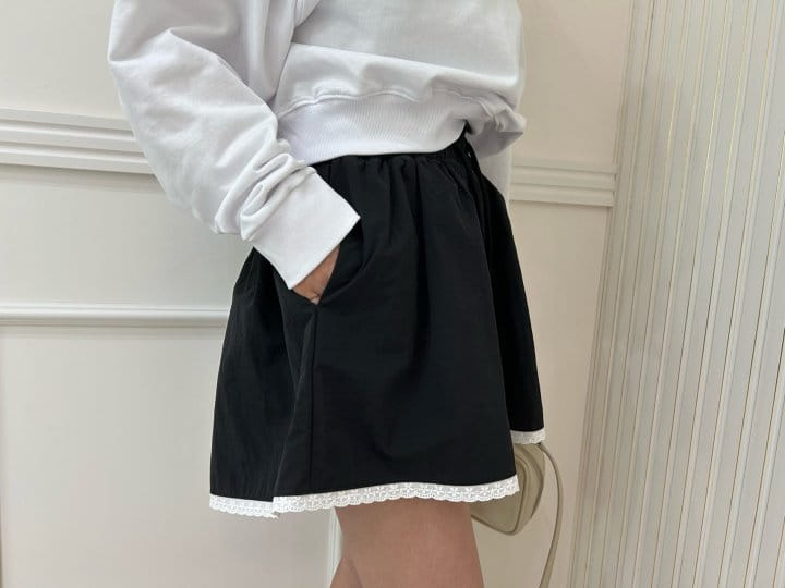 Pearls room - Korean Women Fashion - #momslook - Lace Shorts - 5