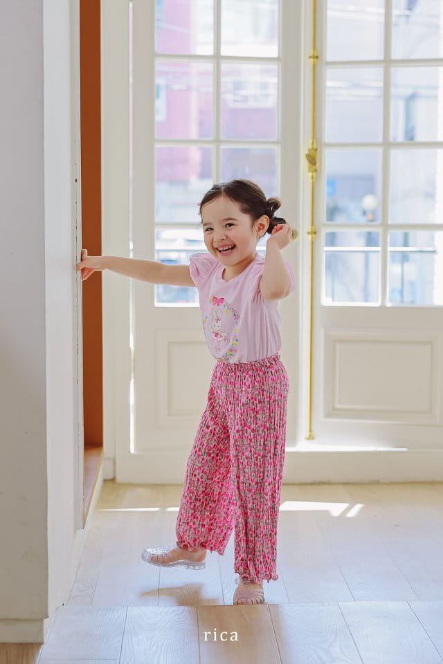 Rica - Korean Children Fashion - #kidsshorts - Flower Wrinkle Pants - 2