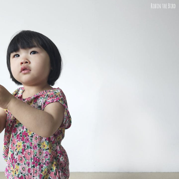 Saerobin - Korean Children Fashion - #kidsstore - Flower Pleats Top Bottom Set - 6