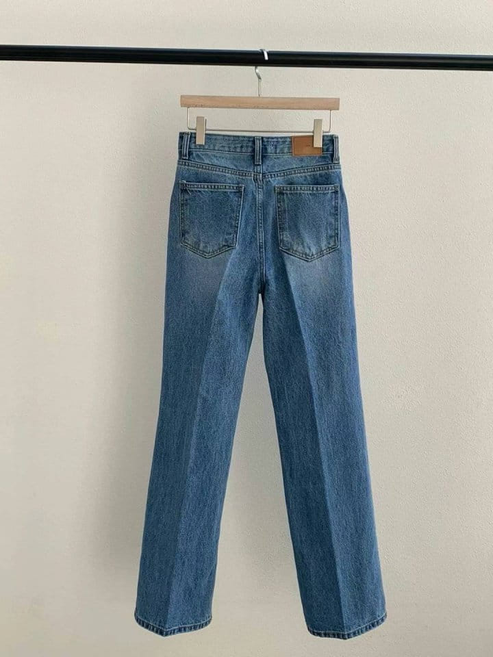 Taf - Korean Women Fashion - #vintagekidsstyle - Molly Boots Cut Denim Pants - 2
