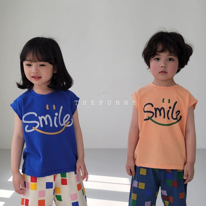 The Funny - Korean Children Fashion - #kidsshorts - Smile Sleeveless Tee