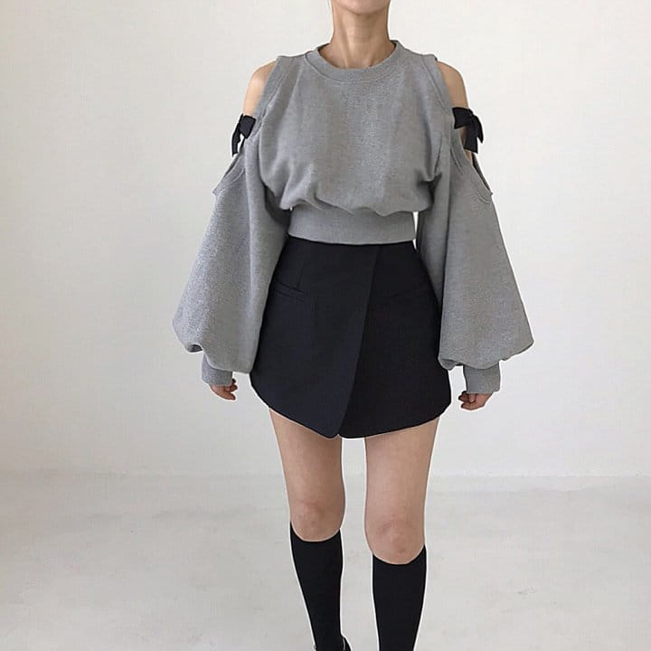 Twomoon - Korean Women Fashion - #momslook - Tween Shoulder Ribbon Sweatshirt - 11