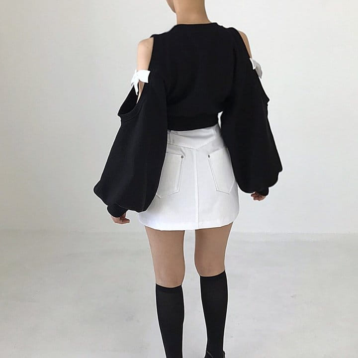 Twomoon - Korean Women Fashion - #momslook - Tween Shoulder Ribbon Sweatshirt - 9