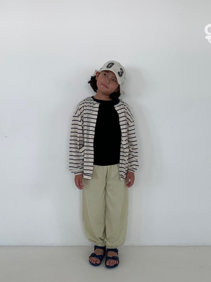 Boayo Cardigan
