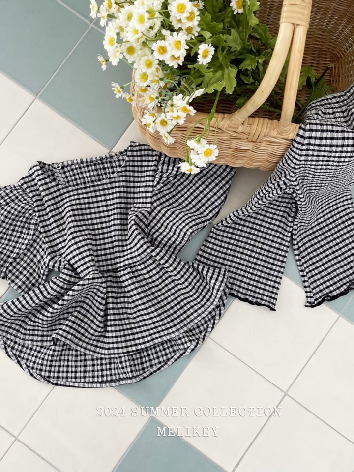 Cross Pleats Top Bottom Set