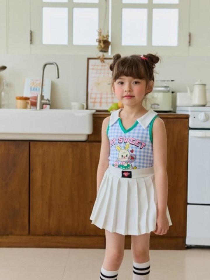 Check Collar Sleeveless Tee Check Collar Sleeveless Tee