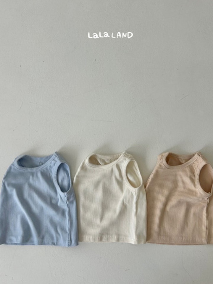 Bebe High Rib Sleeveless Tee Bebe High Rib Sleeveless Tee