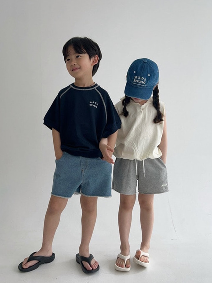 Stitch Short Sleeve Sweatshirt