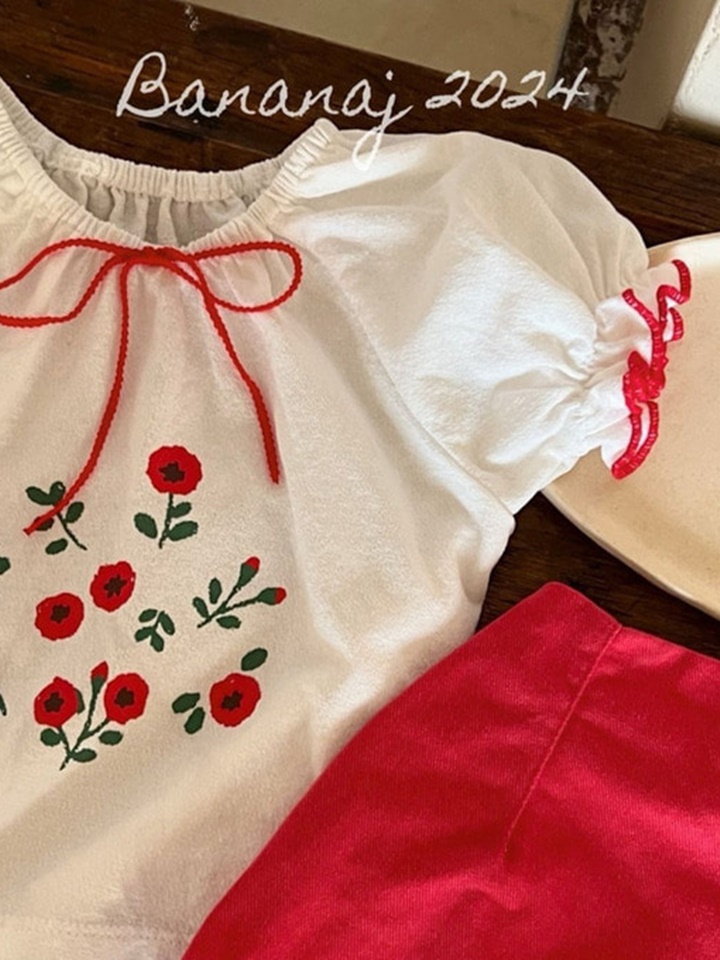 Rosy Tee