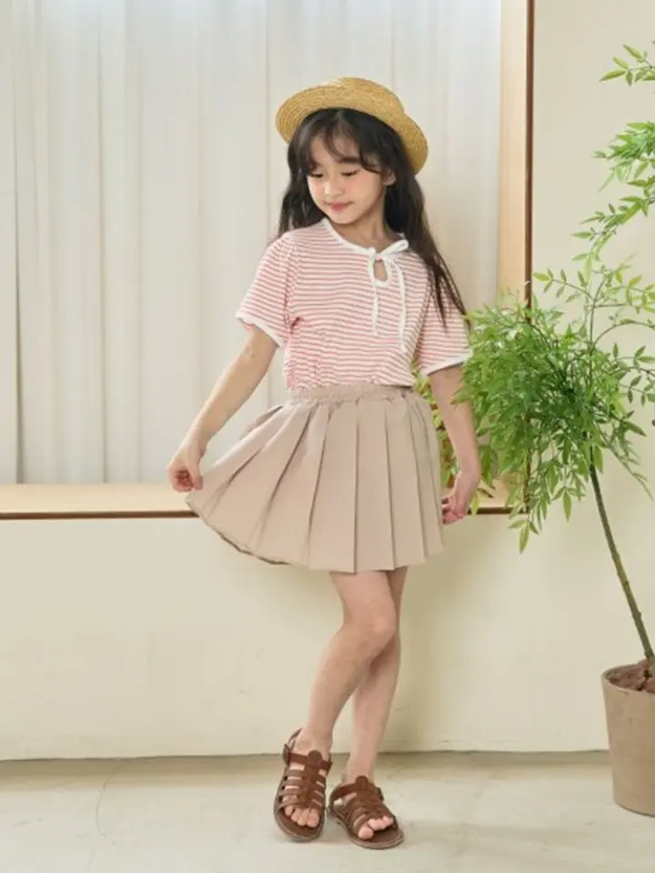 Pleats Skirt