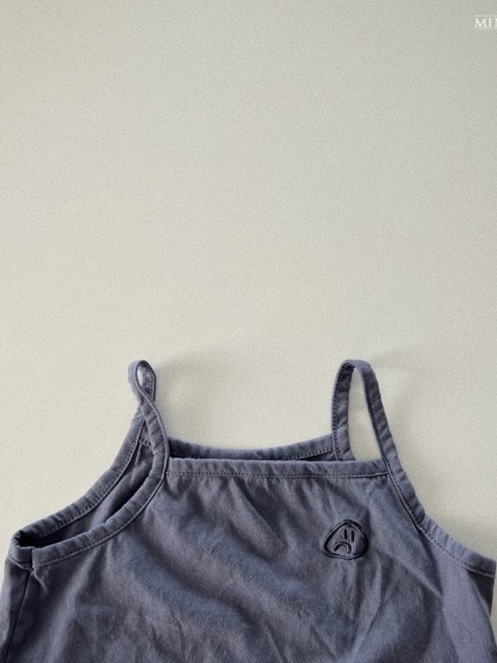 Expression Sleeveless Tee
