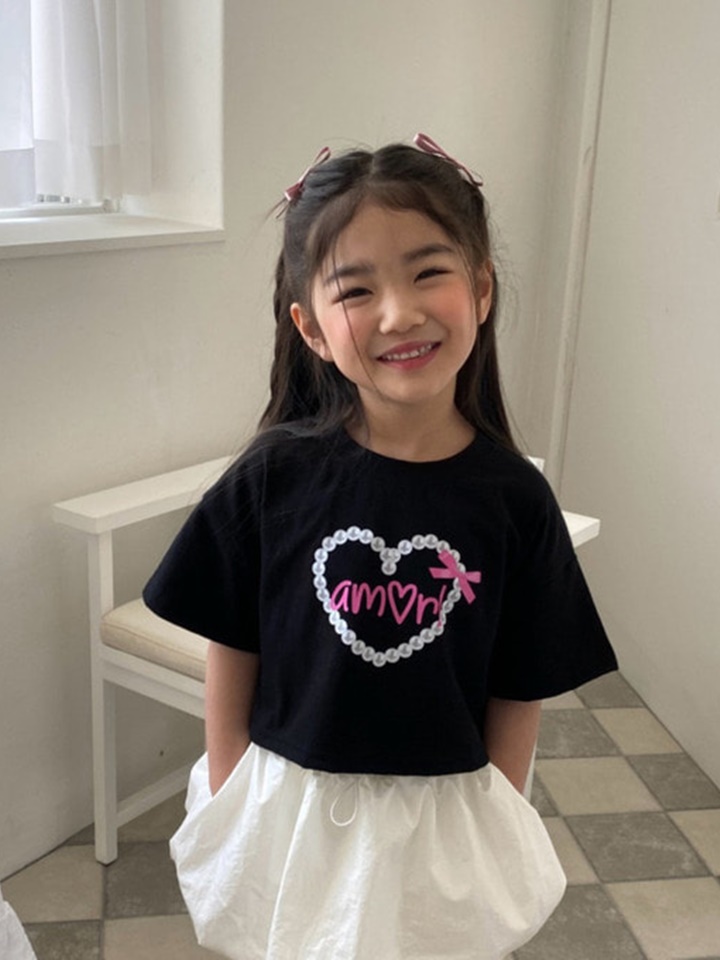 Pearl Heart Crop Tee Pearl Heart Crop Tee