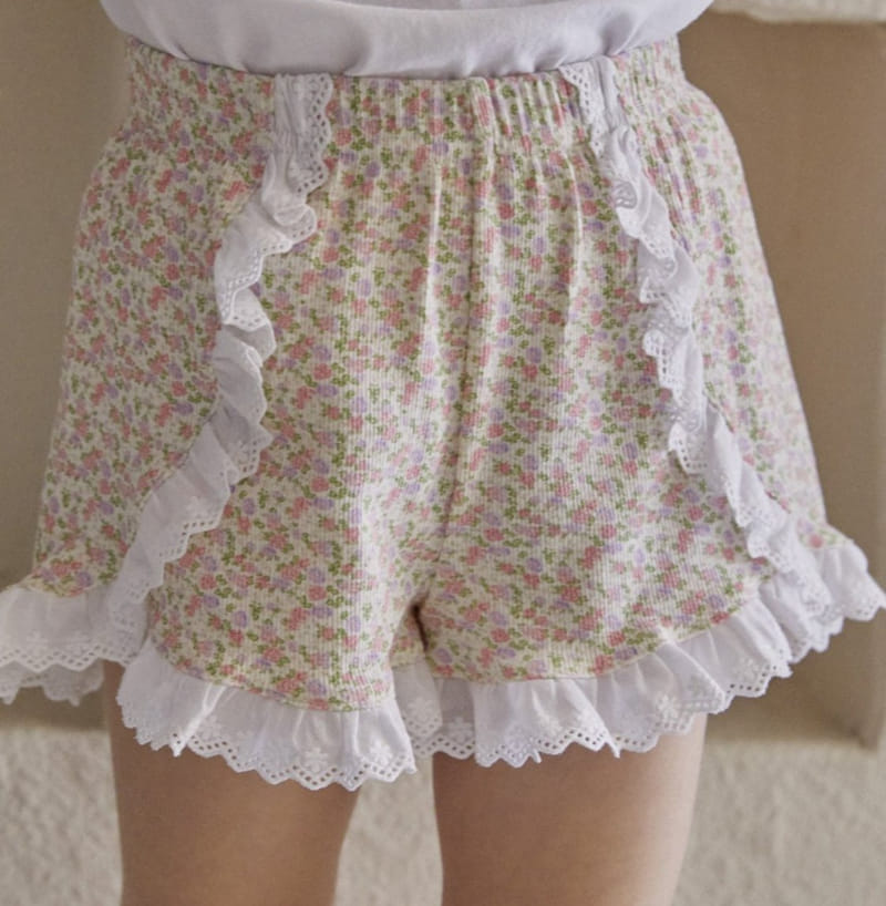 A-Market - Korean Children Fashion - #littlefashionista - Flower Frill Pants - 3