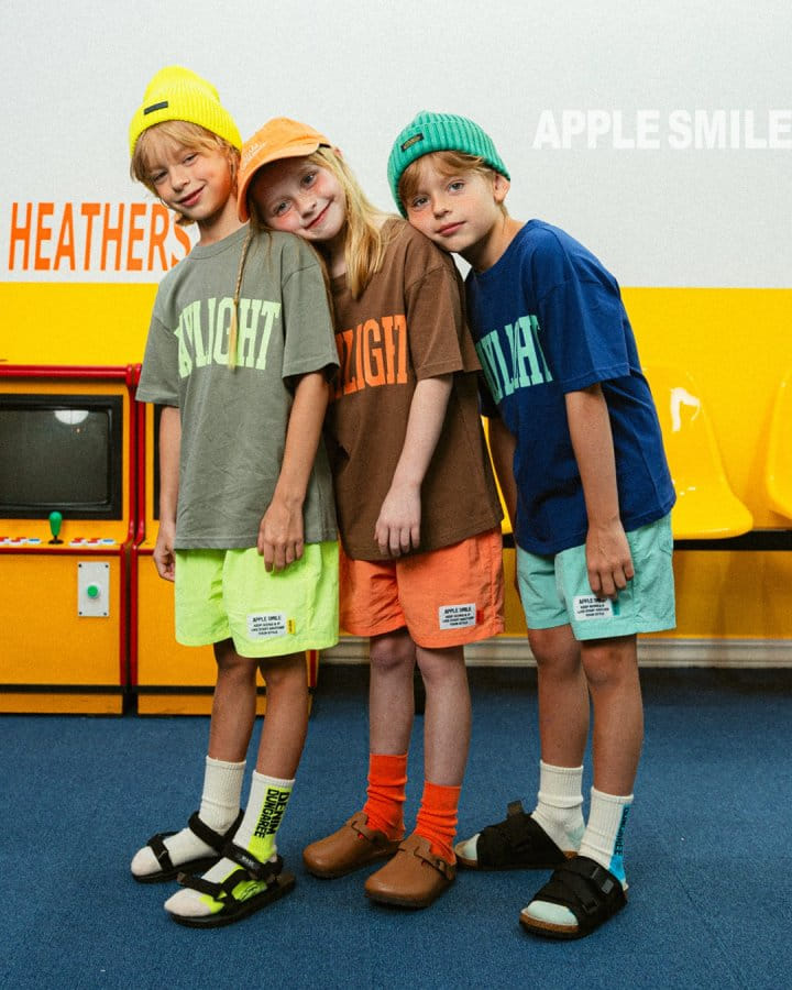 Apple Smile - Korean Children Fashion - #magicofchildhood - Day Tee - 2