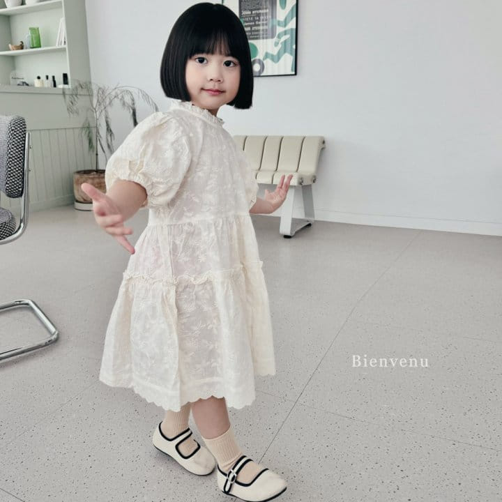 Bienvenu - Korean Children Fashion - #kidzfashiontrend - Embroidery Kan Kan Blouse