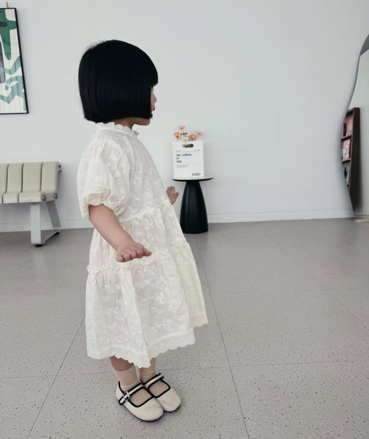 Bienvenu - Korean Children Fashion - #littlefashionista - Embroidery Kan Kan Blouse - 3